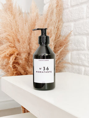 Mini Frasco Black Hidratante - 240ml