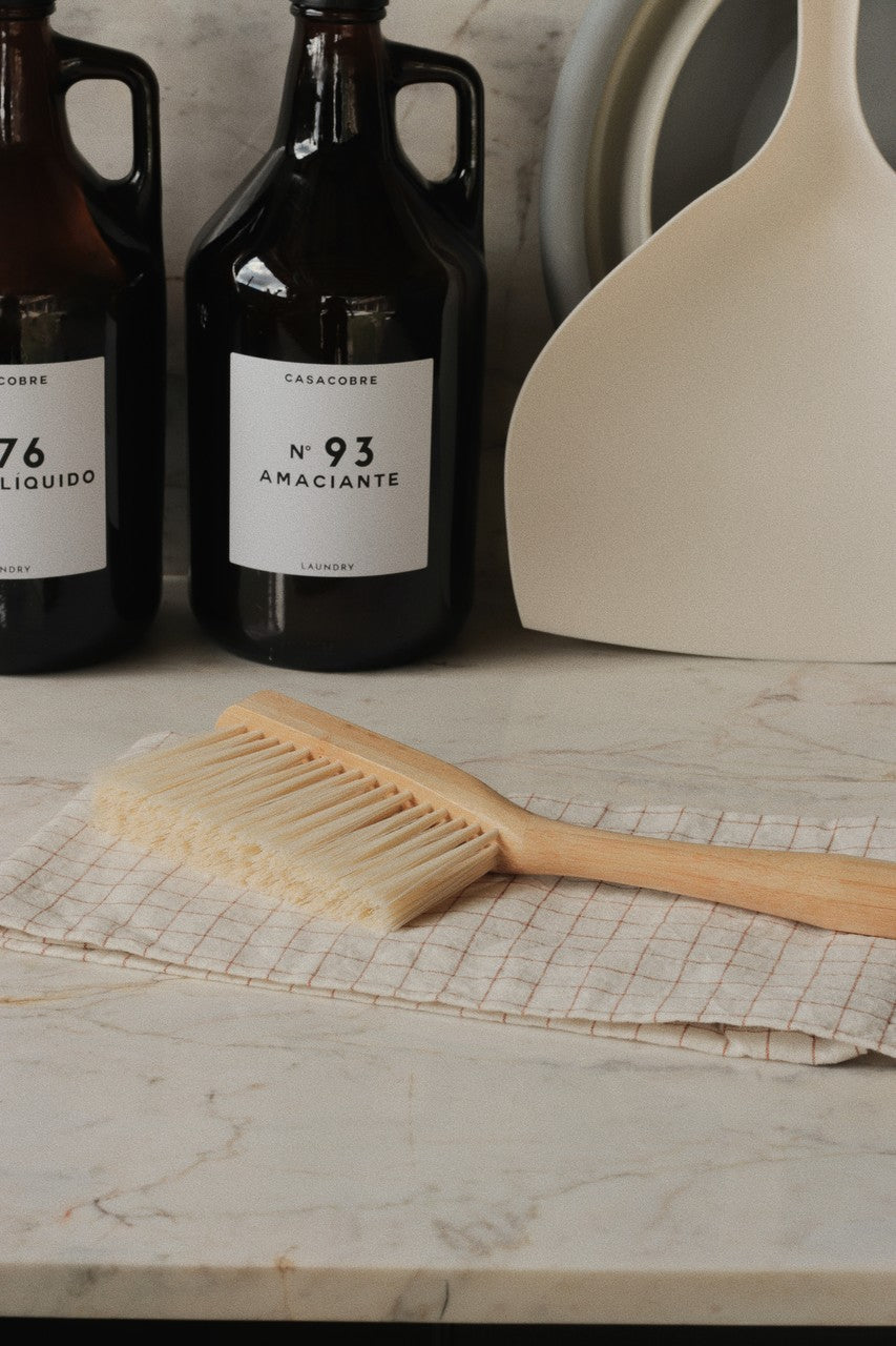 Escova de Bambu e Pá para Limpeza