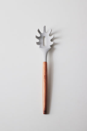 Pegador de Massa de Silicone com Cabo de Bambu