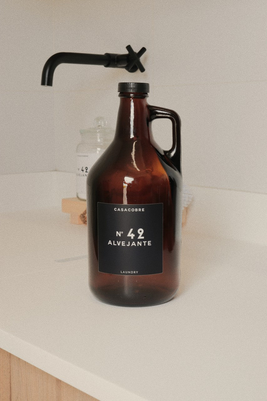 Frasco Vidro Âmbar Lavanderia 1,9L - Alvejante