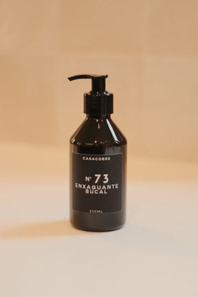 Mini Frasco Black Enxaguante Bucal - 240ml