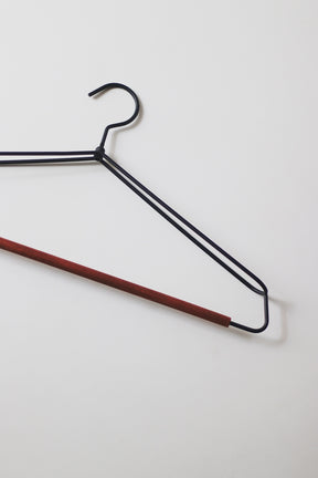 Cabide Minimalista para Casacos