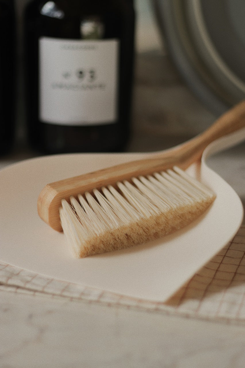 Escova de Bambu e Pá para Limpeza