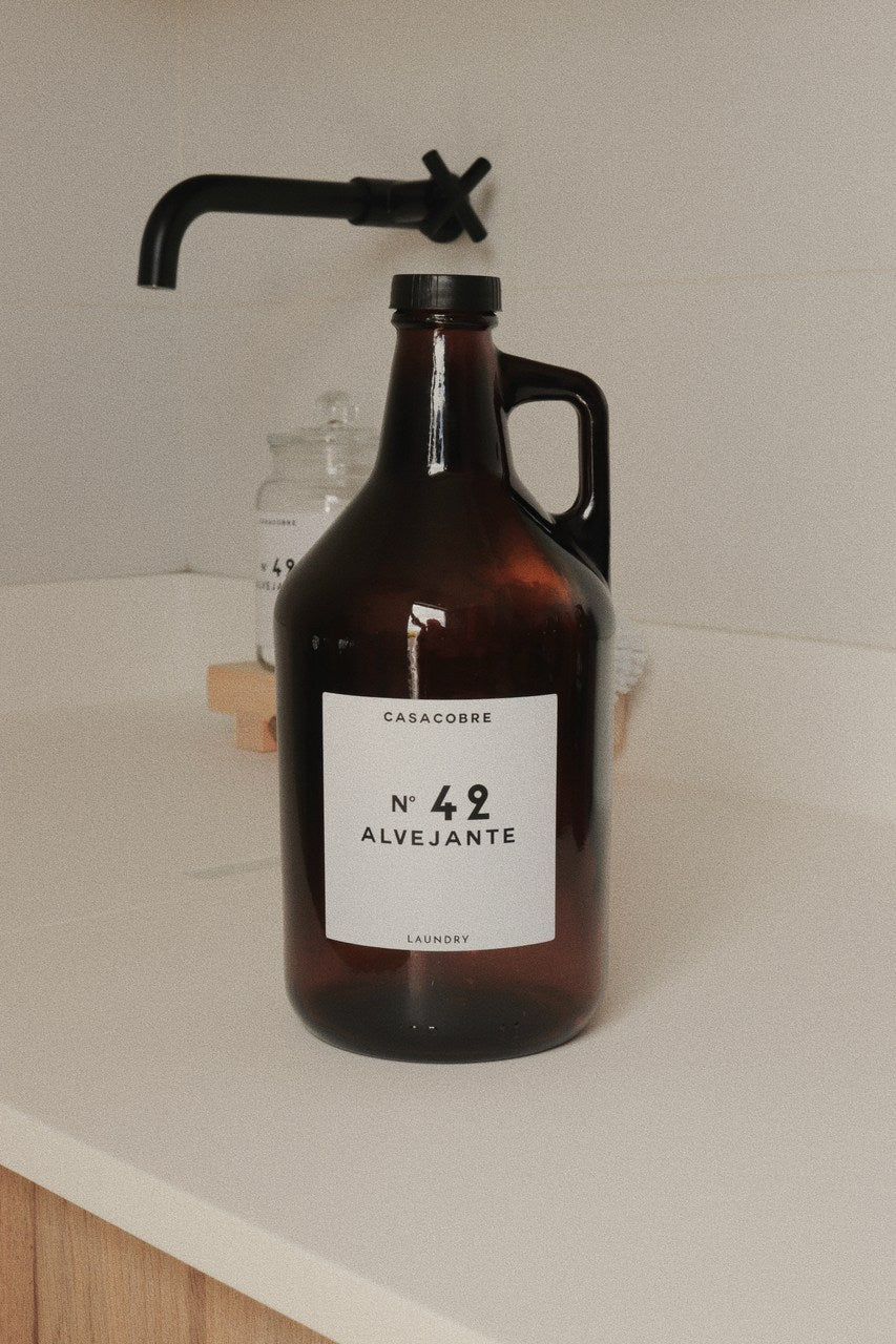 Frasco Vidro Âmbar Lavanderia 1,9L - Alvejante
