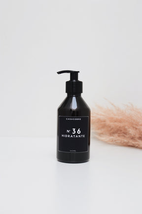 Mini Frasco Black Hidratante - 240ml