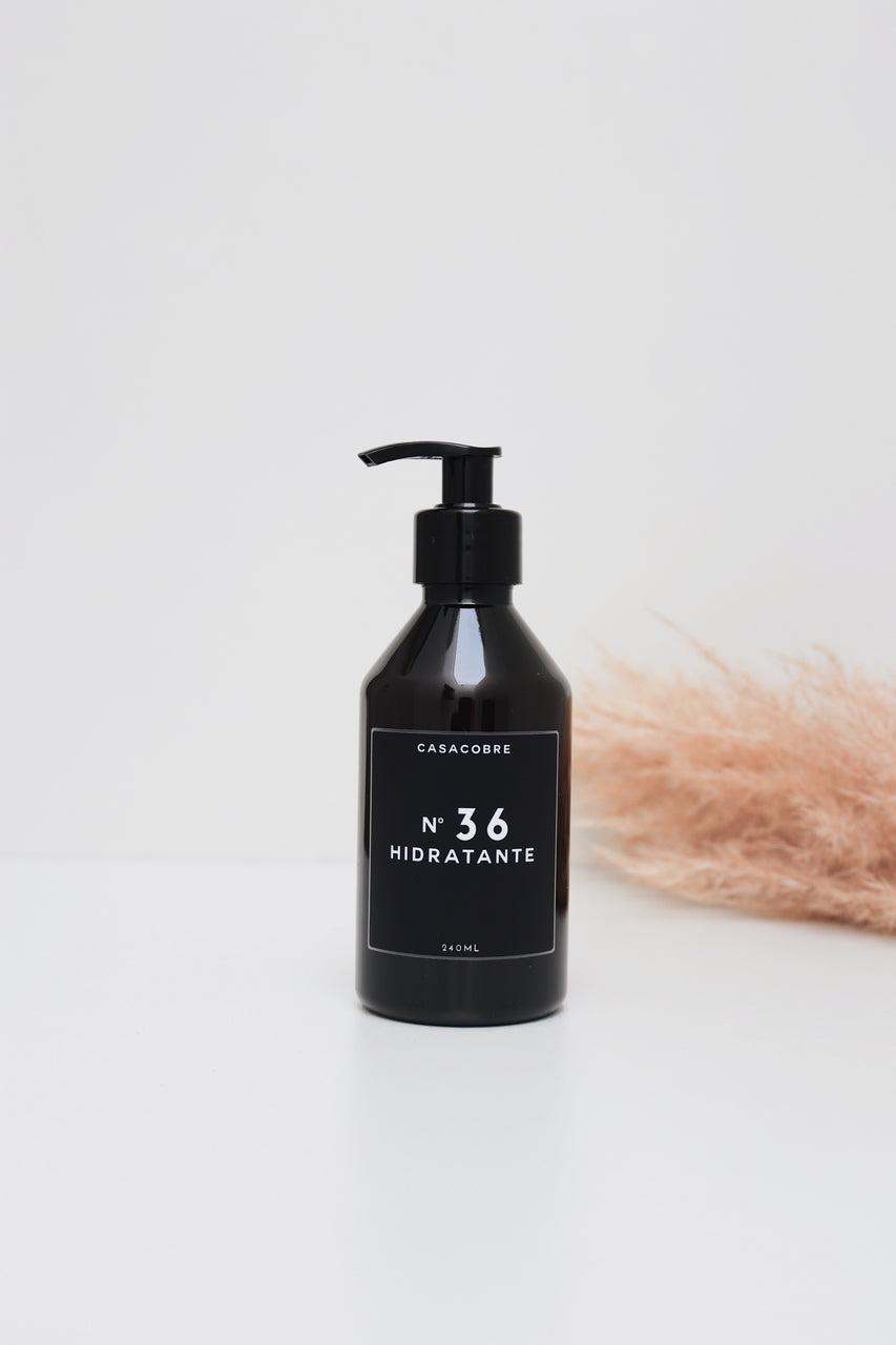 Mini Frasco Black Hidratante - 240ml